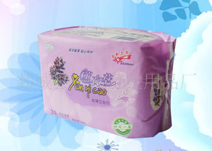 勁爽干爽表層衛(wèi)生巾，薰衣草系列衛(wèi)生巾干爽網(wǎng)面批發(fā)