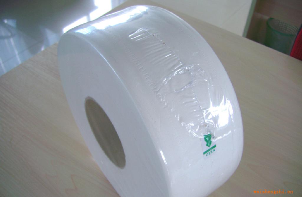 廣州品維紙業(yè)大量供應(yīng)珍寶卷紙、大盤(pán)紙-------歡迎訂購(gòu)