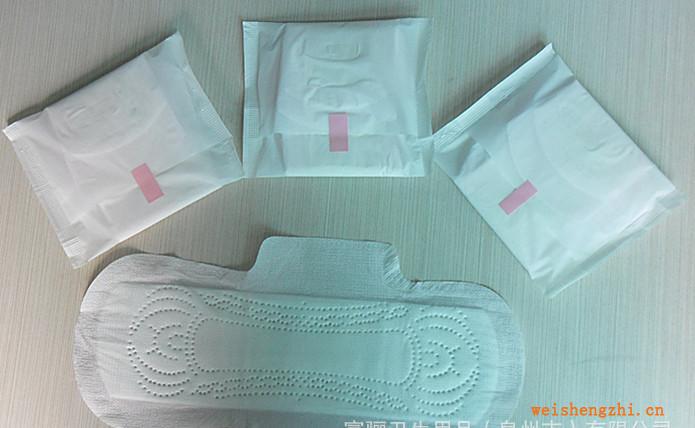 外銷(xiāo)衛(wèi)生巾加工---320mm絲薄干爽護(hù)翼衛(wèi)生巾---夜用