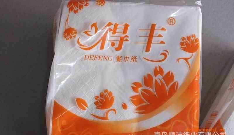 白皮餐巾紙，專業(yè)生產(chǎn)供應(yīng)白皮餐巾紙，批發(fā)銷售自主品牌餐巾紙