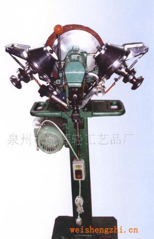 服裝加工設(shè)備、全自動鉚合機(jī)、鉚合機(jī)、五爪扣’四合扣