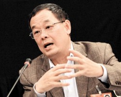 黃陽旭: 造紙行業需建預警機制