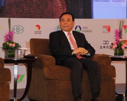 李洪信：練好內功發現價值