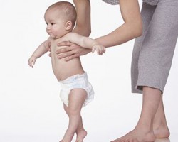 男寶寶紙尿褲到底應(yīng)不應(yīng)該穿？